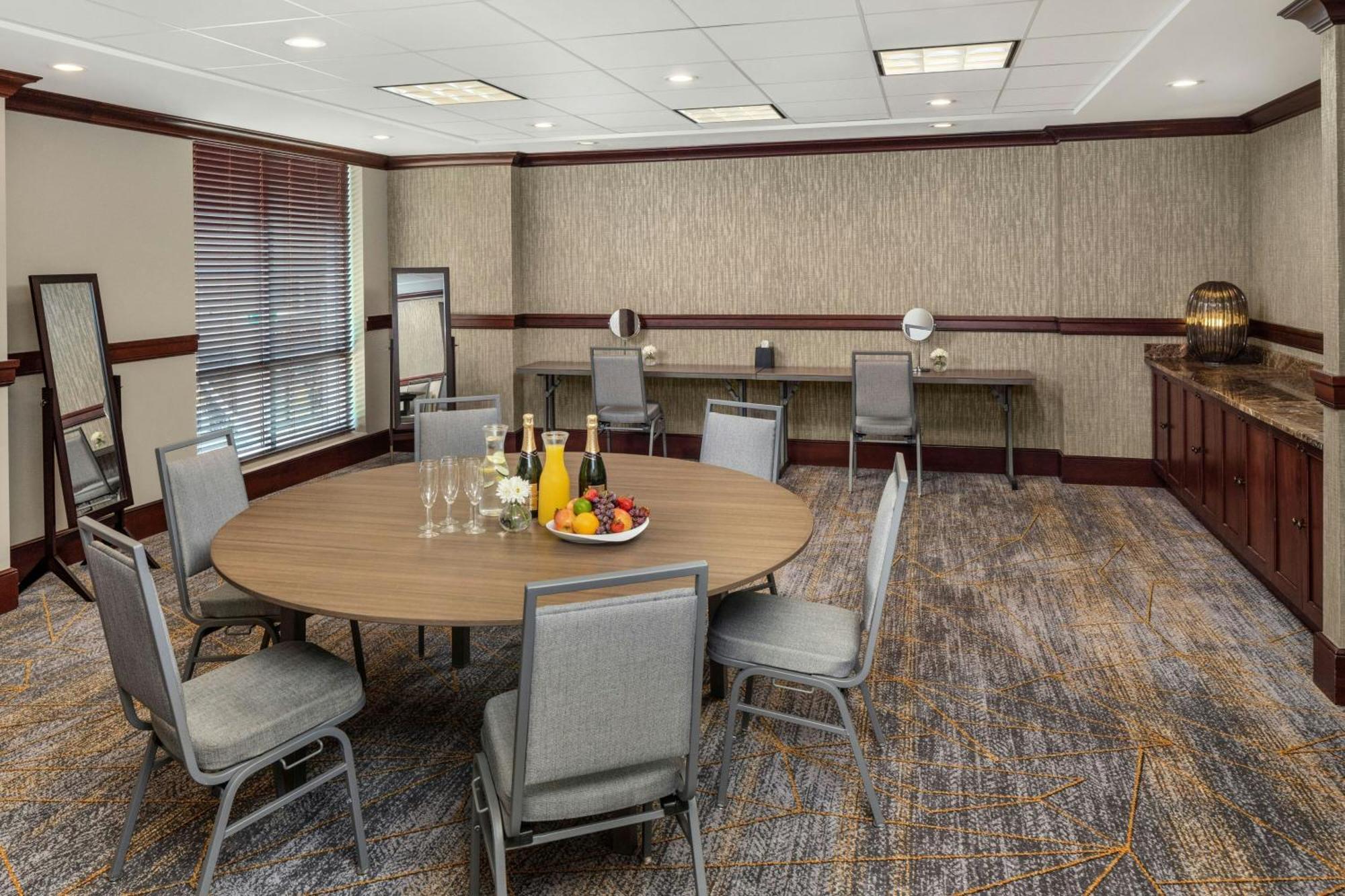 Sheraton Duluth Hotel מראה חיצוני תמונה